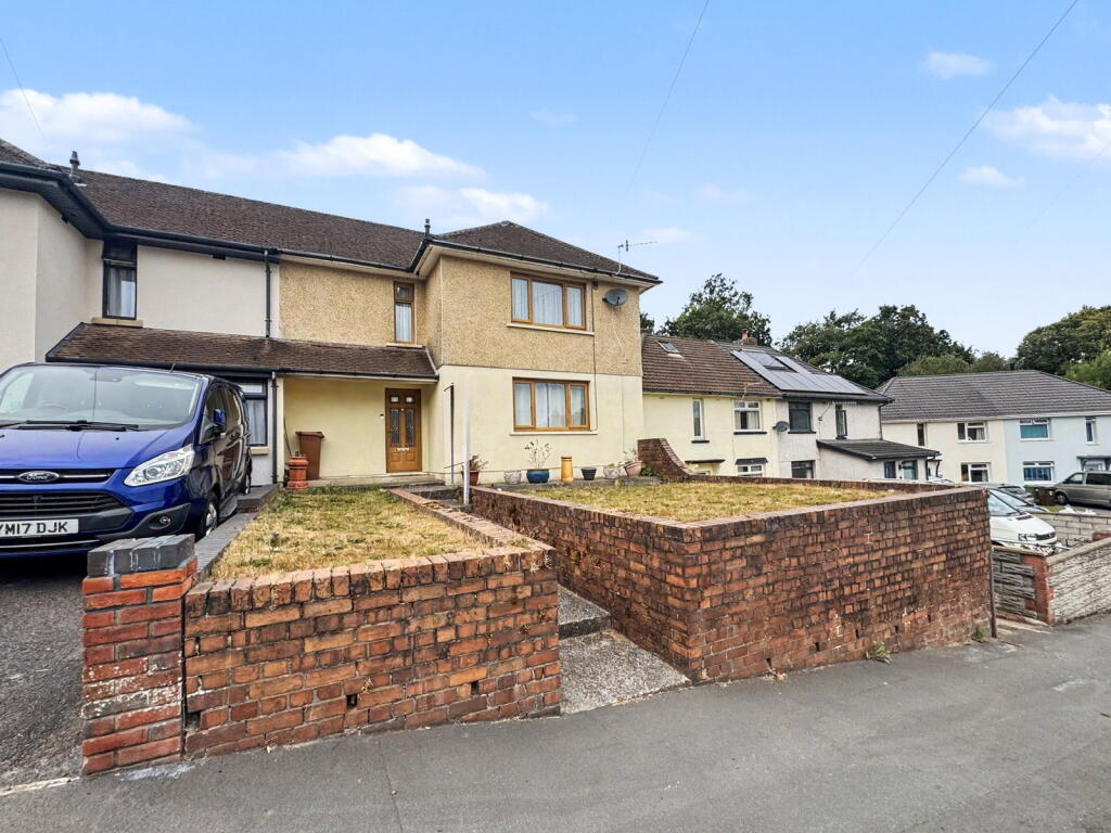 Main image of property: Heol-y-Nant, Bryncenydd, Caerphilly, CF83 1AX