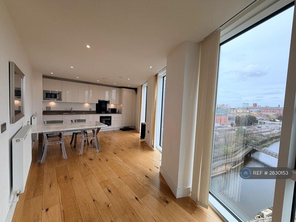 Main image of property: High Street, London, E15