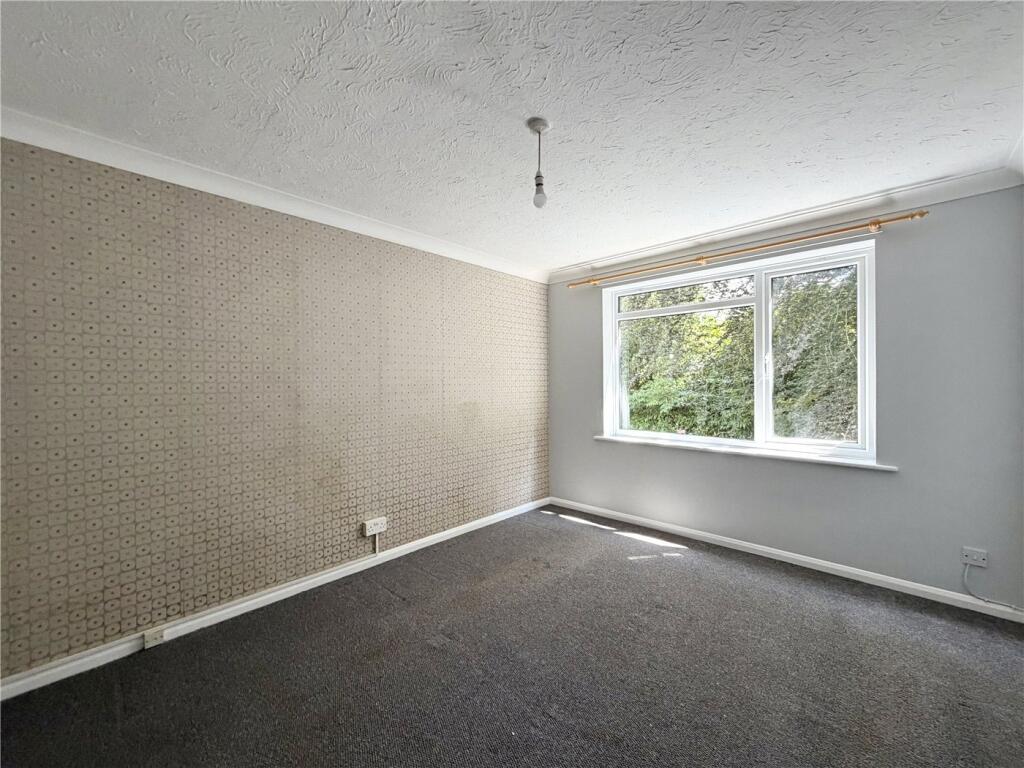 Branksome Wood Road, Bournemouth, Dorset, BH4 photo 2