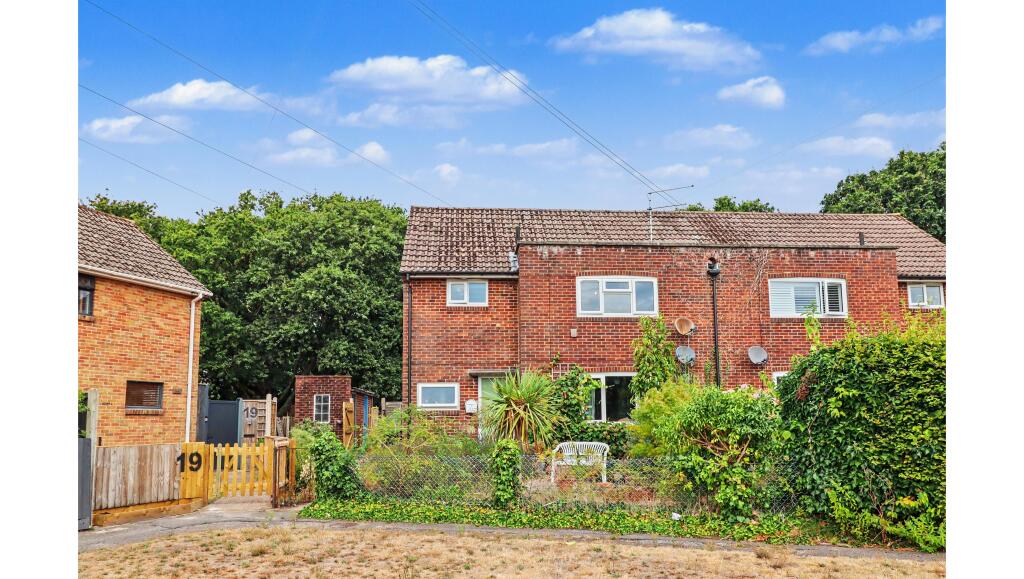 Apartment in Burton