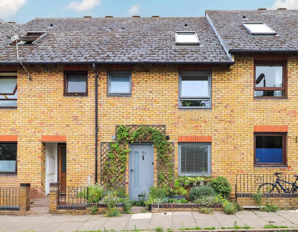 Main image of property: Parsonage Street, Cambridge