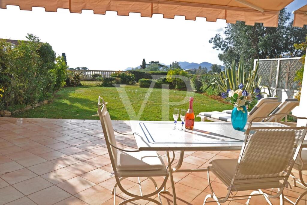 Main image of property: Provence-Alps-Cote d`Azur, Alpes-Maritimes, Cannes