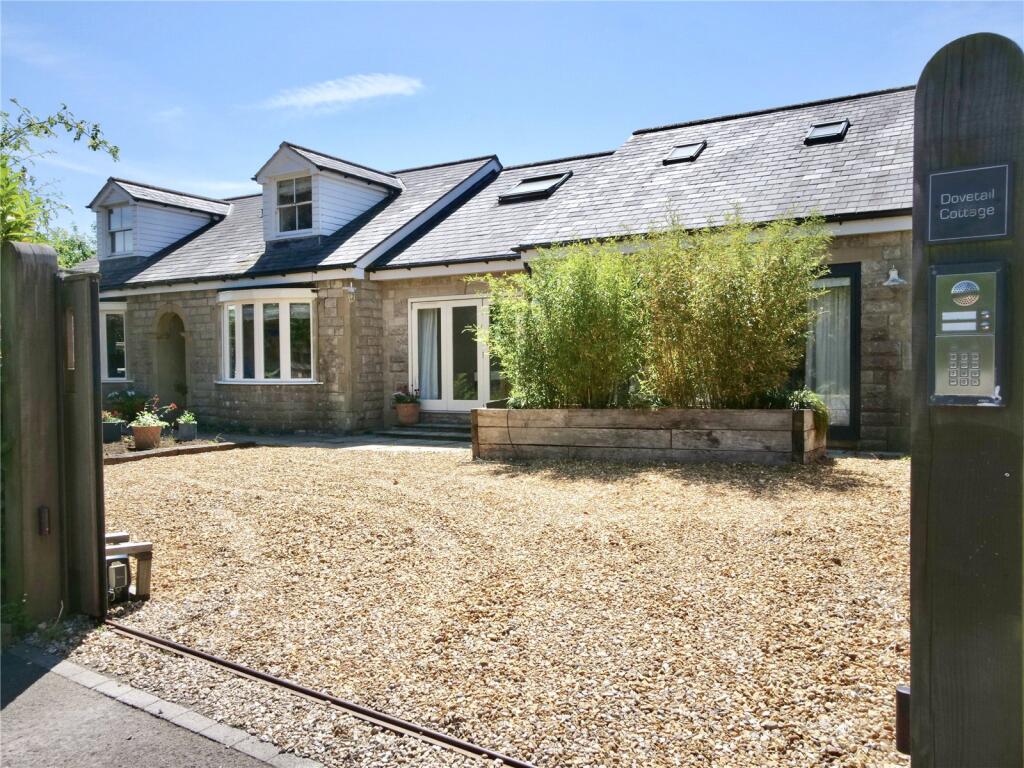 Main image of property: Commmon Lane, Holcombe, BA3 5DP