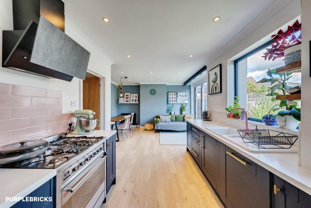 House in London - View 5