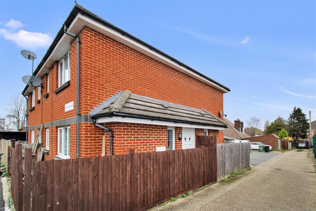 Main image of property: Cunliffe Road, Stoneleigh