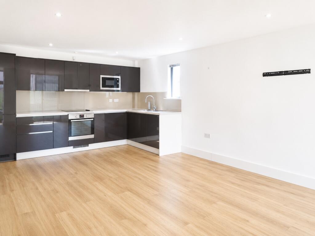 Main image of property: Cawthorne House - P1369
