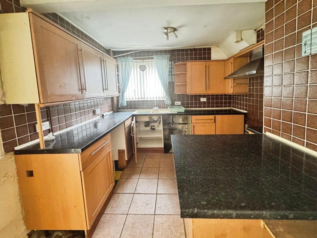 2, Luther Grove, St. Helens, Merseyside, WA9 photo 2