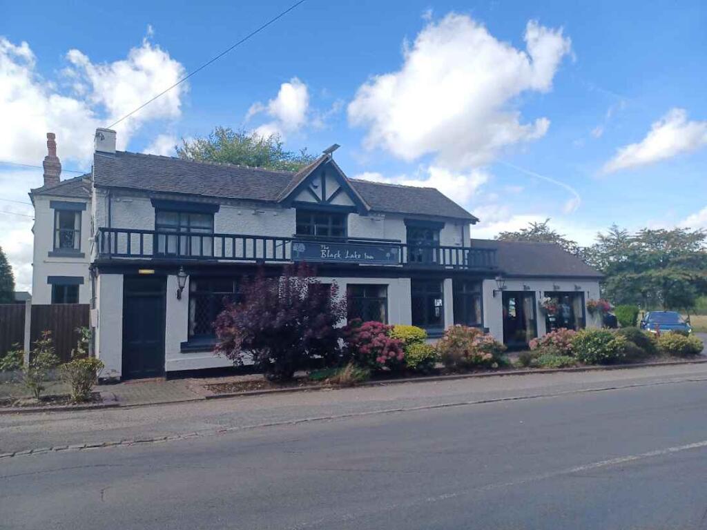 Main image of property: M-528964 - Black Lake Inn, Hilderstone Road, Stoke On Trent ST3 7NT