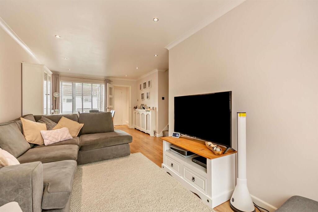 House in Maidstone, Bearsted - View 4