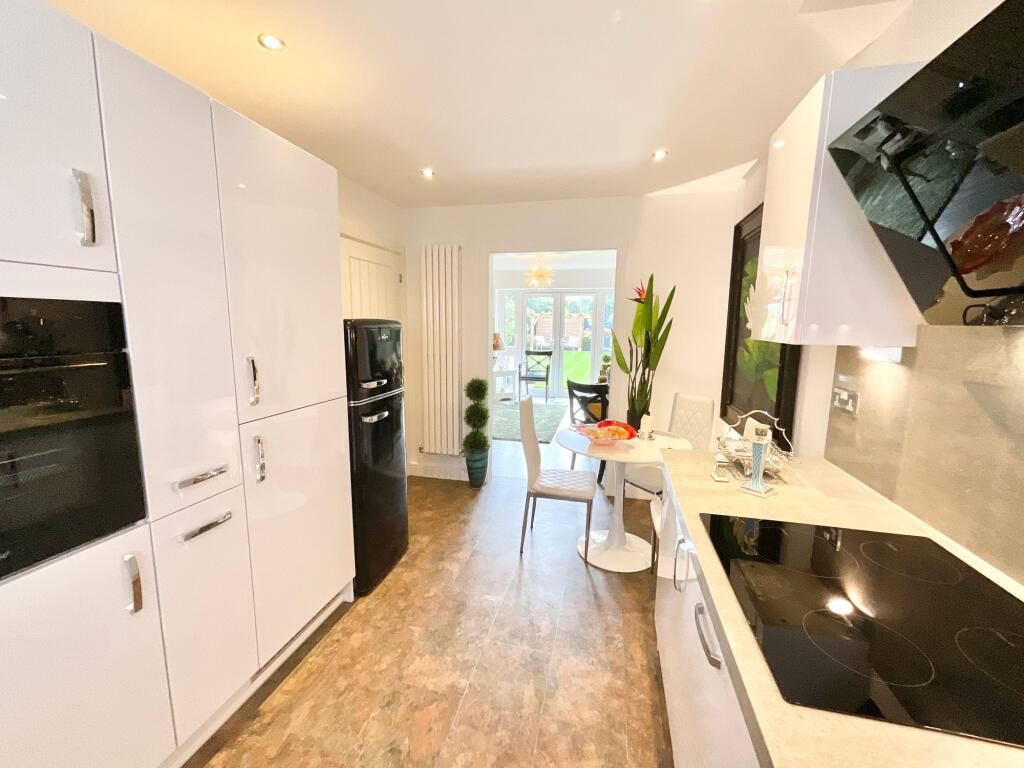 House in Stoke-on-Trent - More