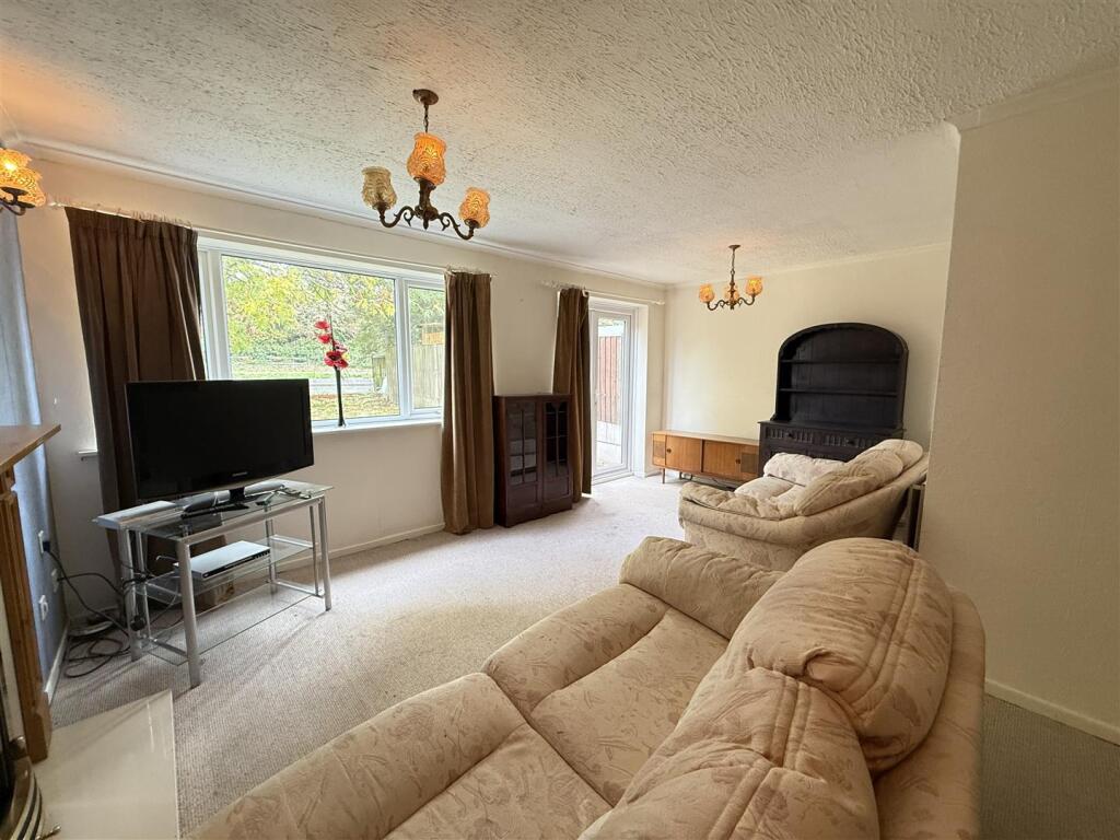 Brierley Hill Road, Brierley Hill photo 2