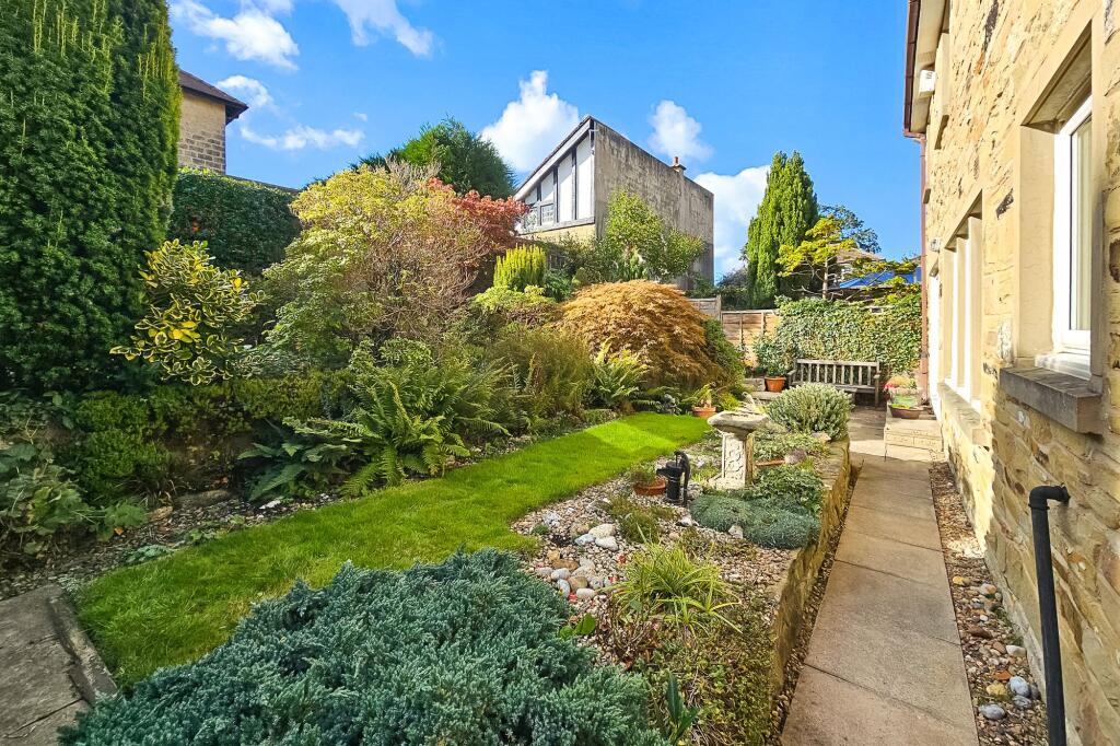 House in Harrogate - View 5