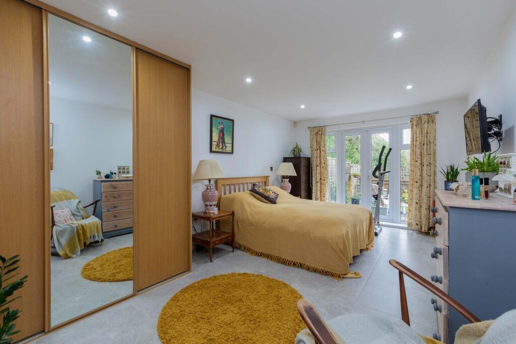 Apartment in Slough, Windsor and Maidenhead - More