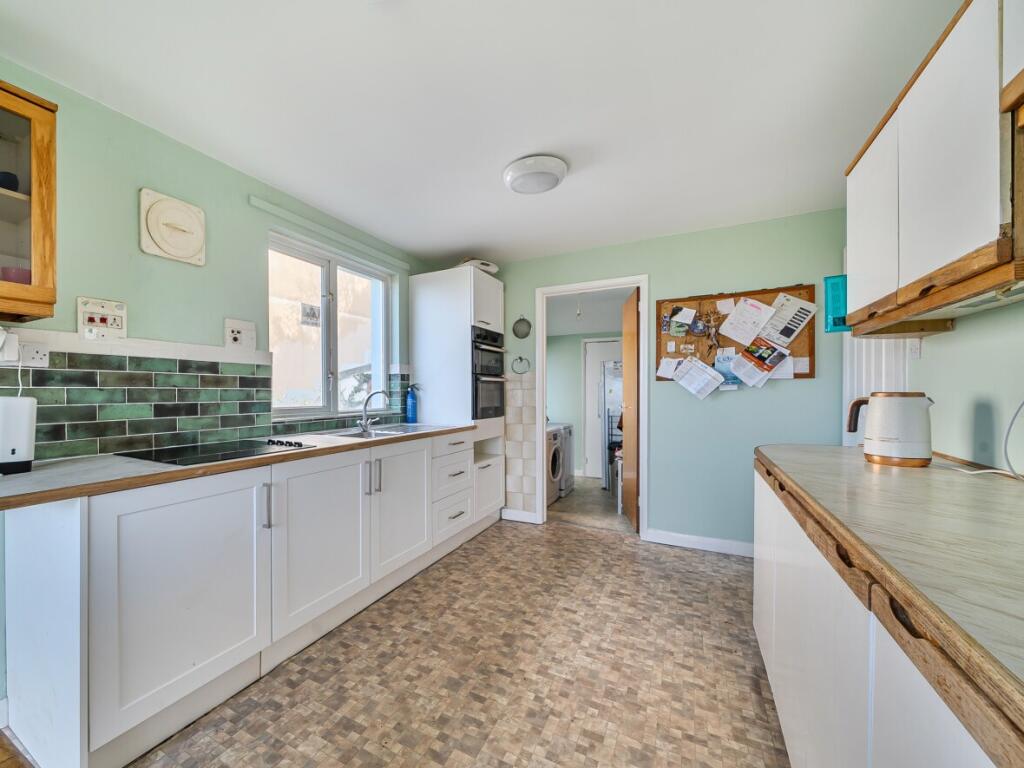 Additional image 5 of Hamlyn Road, Glastonbury, BA6