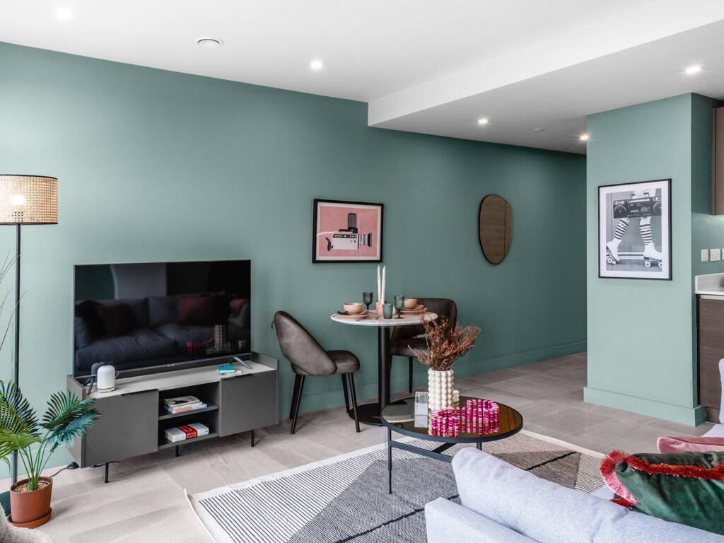 Apartment in Birmingham, West Midlands - View 3