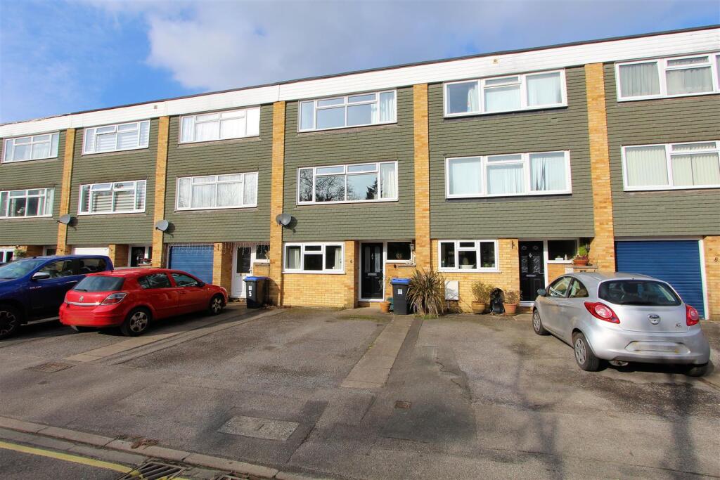 Main image of property: Knowle Gardens, West Byfleet, Surrey, KT14