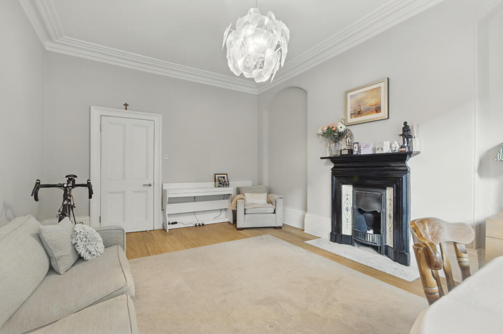 Apartment in London - View 5