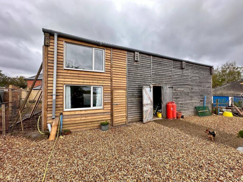 Main image of property: Jubilee Farm, Purlieu Lane, Godshill, Fordingbridge, Hampshire, SP6 2LW