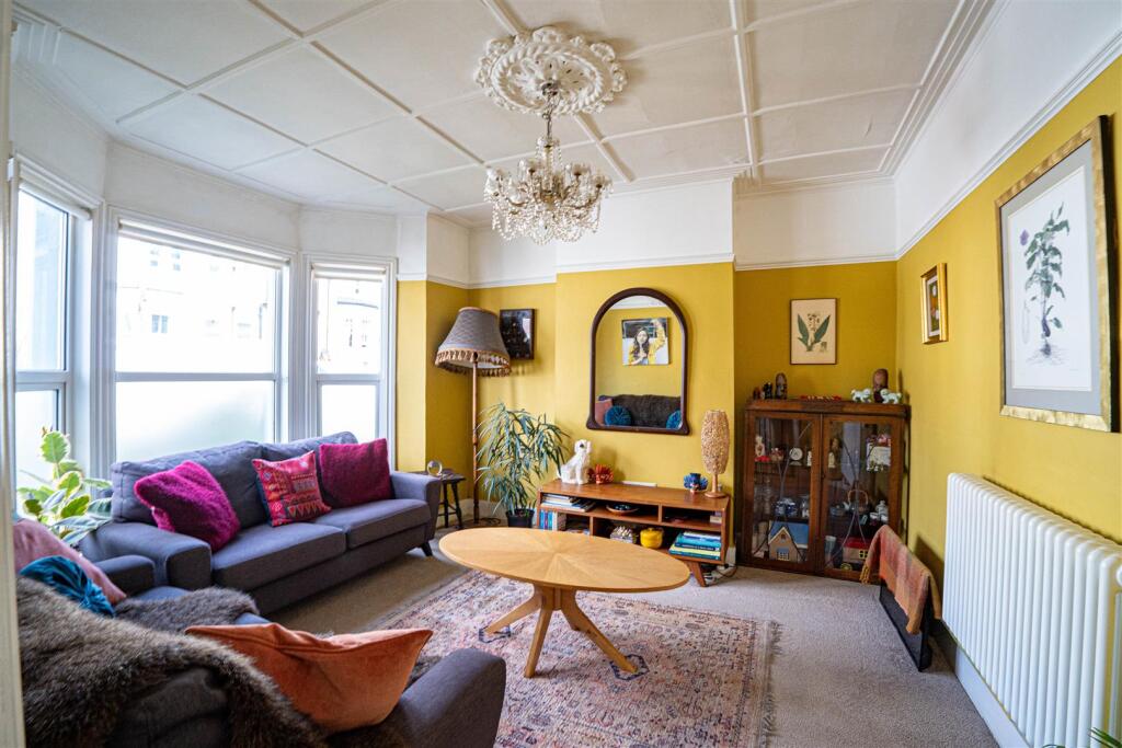House in Hastings, Broomgrove - View 2
