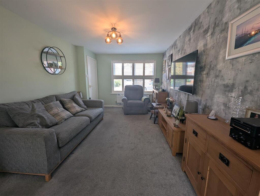 House in Darlington, Harrowgate Hill, Whinfield - View 5