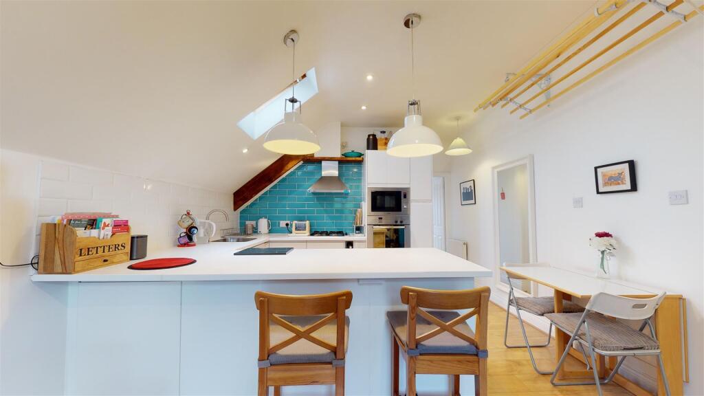 Main image of property: High Street, Hampton Hill