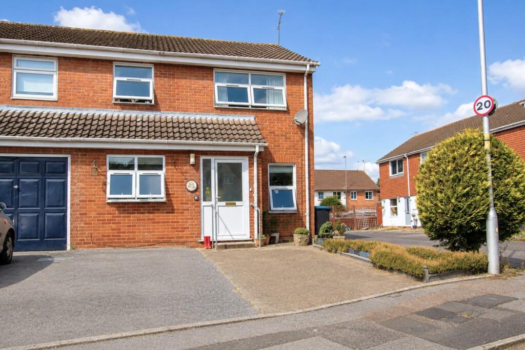 Main image of property: Pheasant Close, Tring