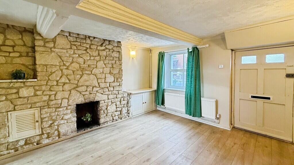 West End, Westbury photo 3