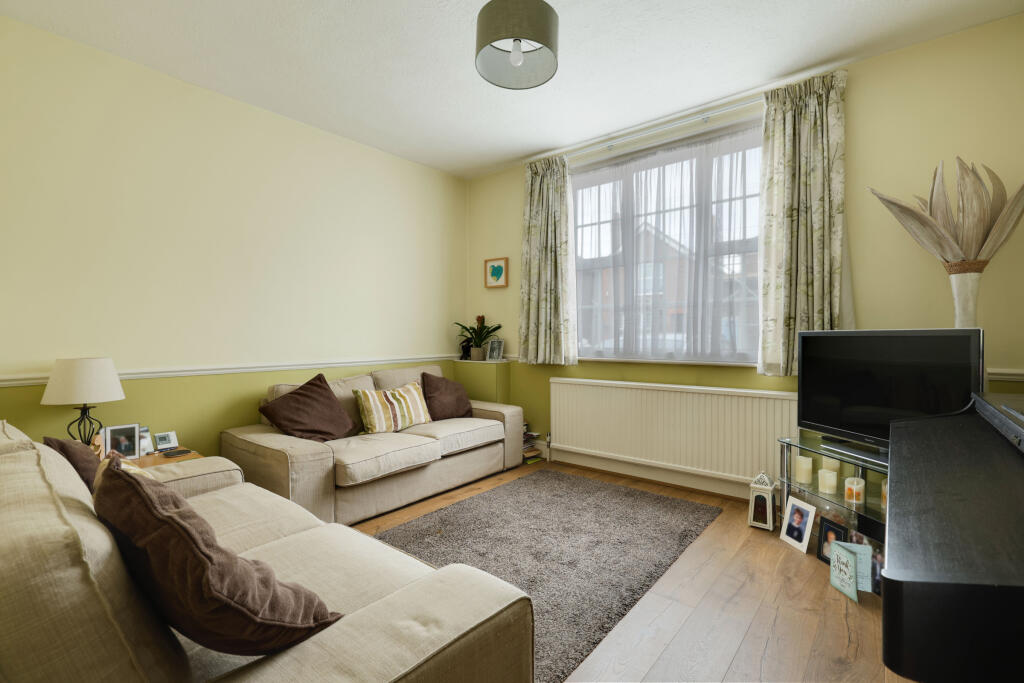 House in Redhill - View 5