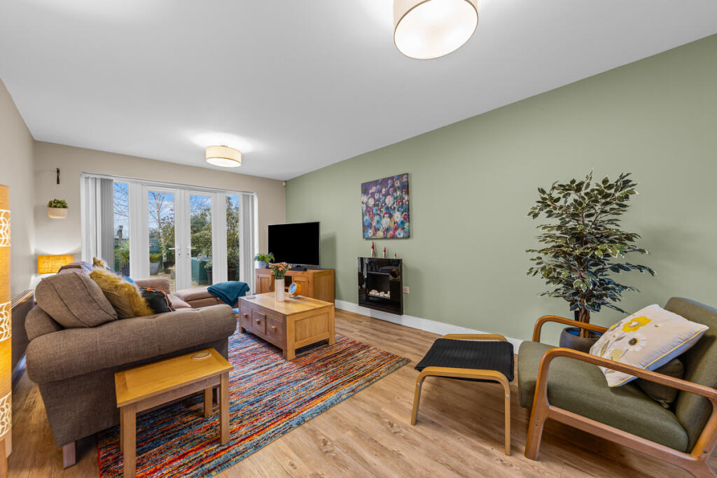 House in Burton Latimer - View 4