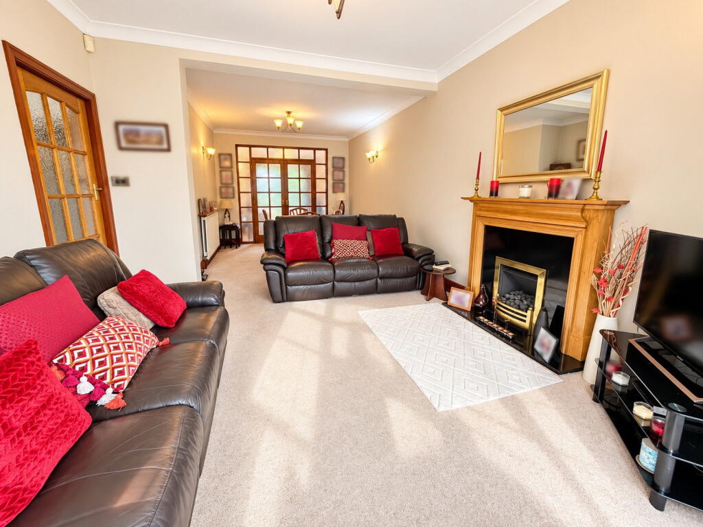 House in Dudley, West Midlands - View 4