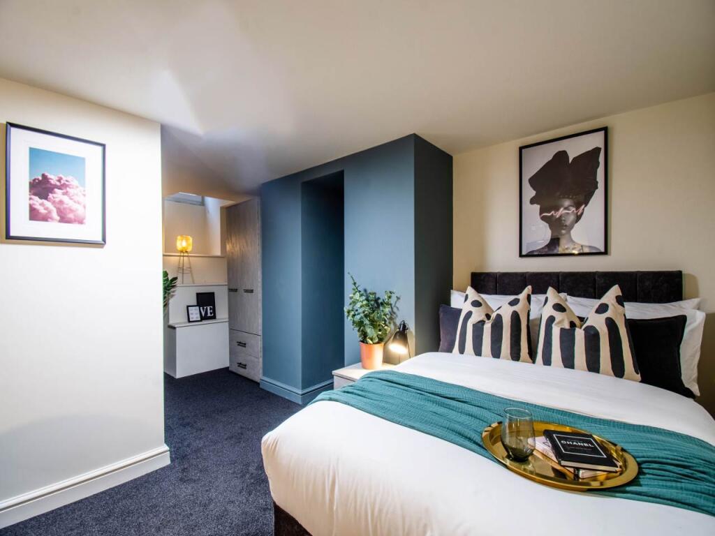 Sunny Grove (Room 1), Morley, Leeds