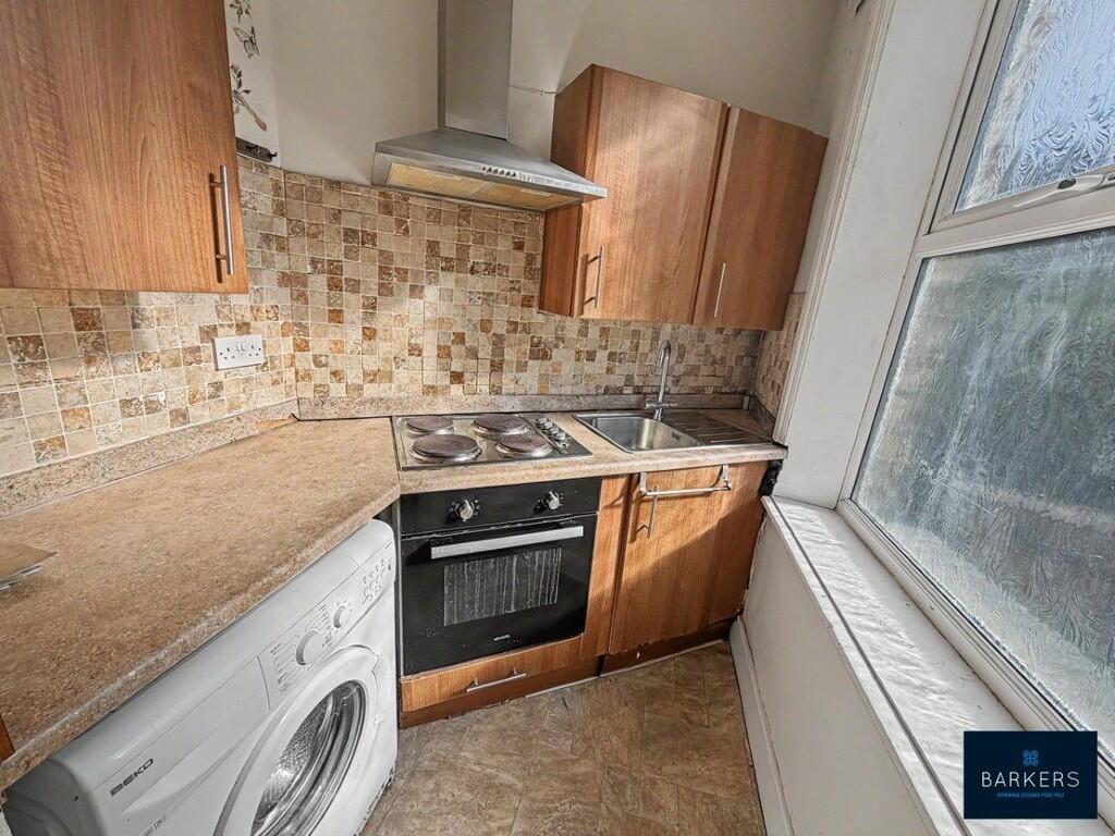 House in Wakefield - View 3