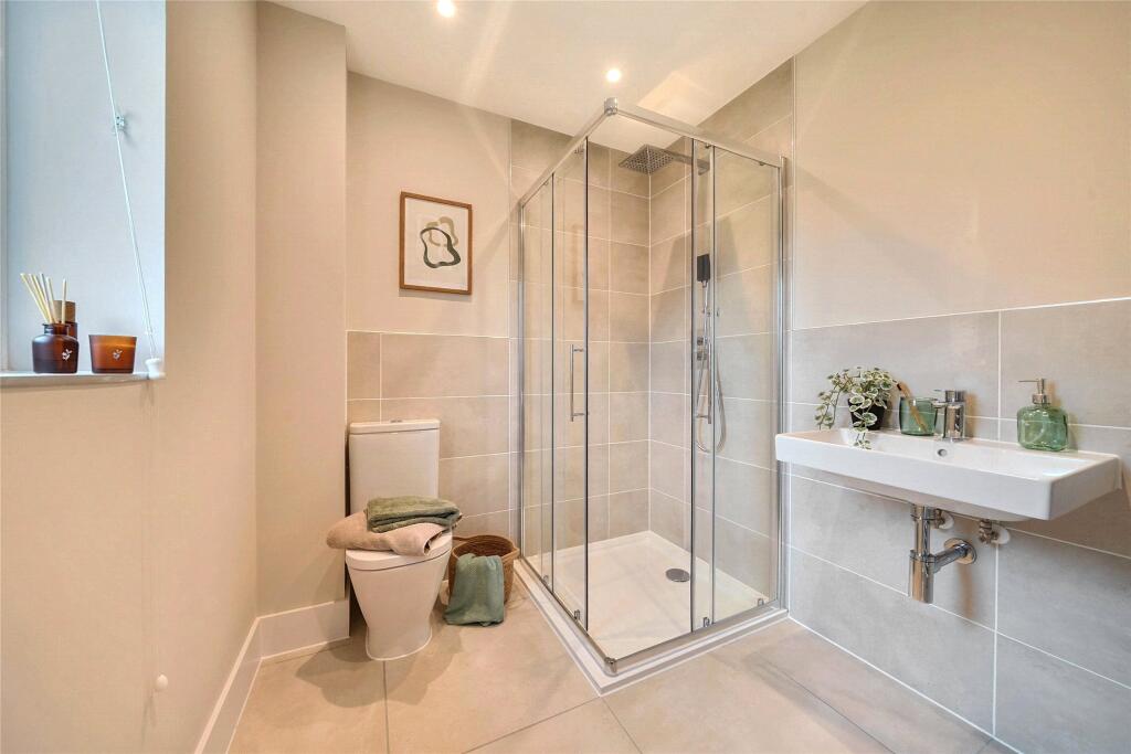 House in Taunton - View 5