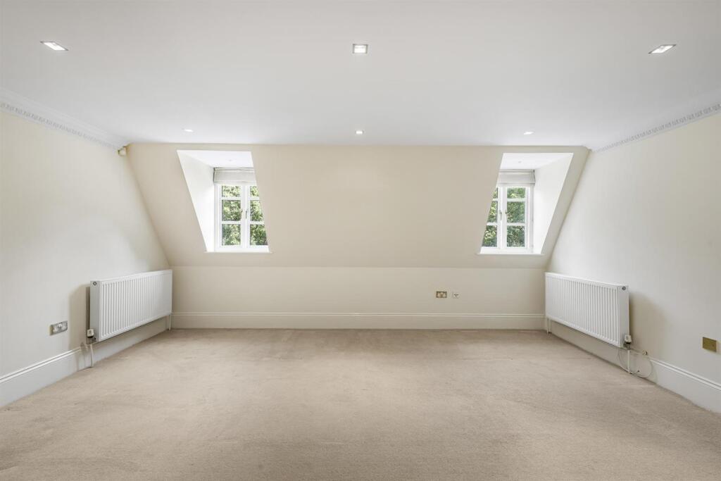 Apartment in London - View 3