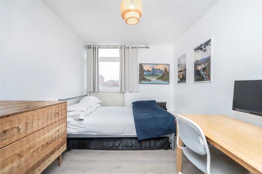 Apartment in London - View 5