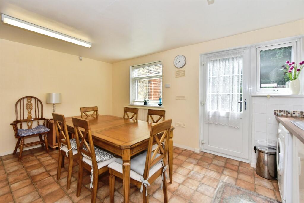 House in Sheffield, South Yorkshire - View 4