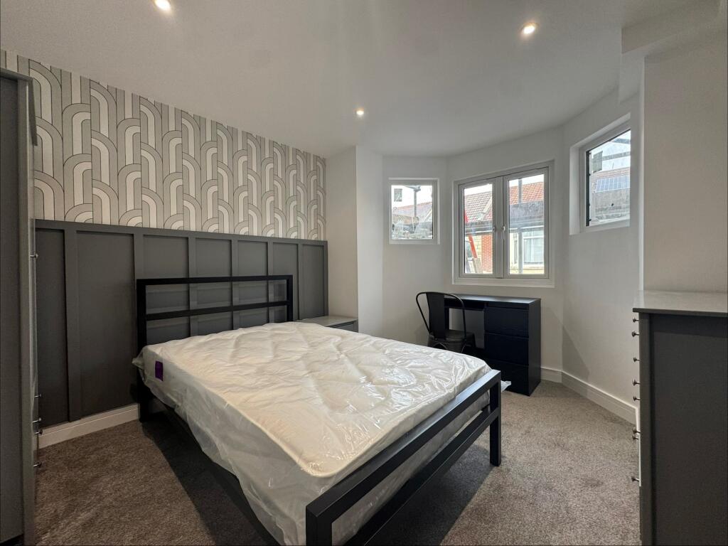 Main image of property: Room 5, Angerstein Road, Portsmouth