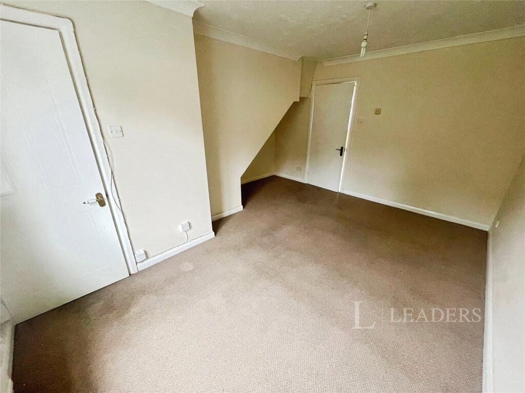 Hill Wood Close, Lyppard Hanford, Worcester photo 2