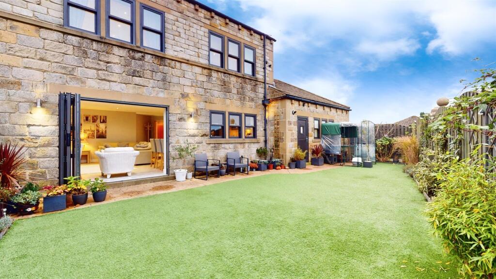 House in Calderdale, West Yorkshire - View 3