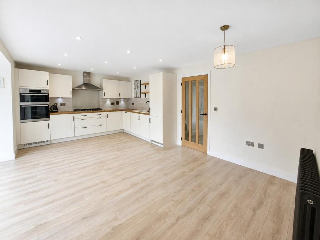 House in Earls Barton - More