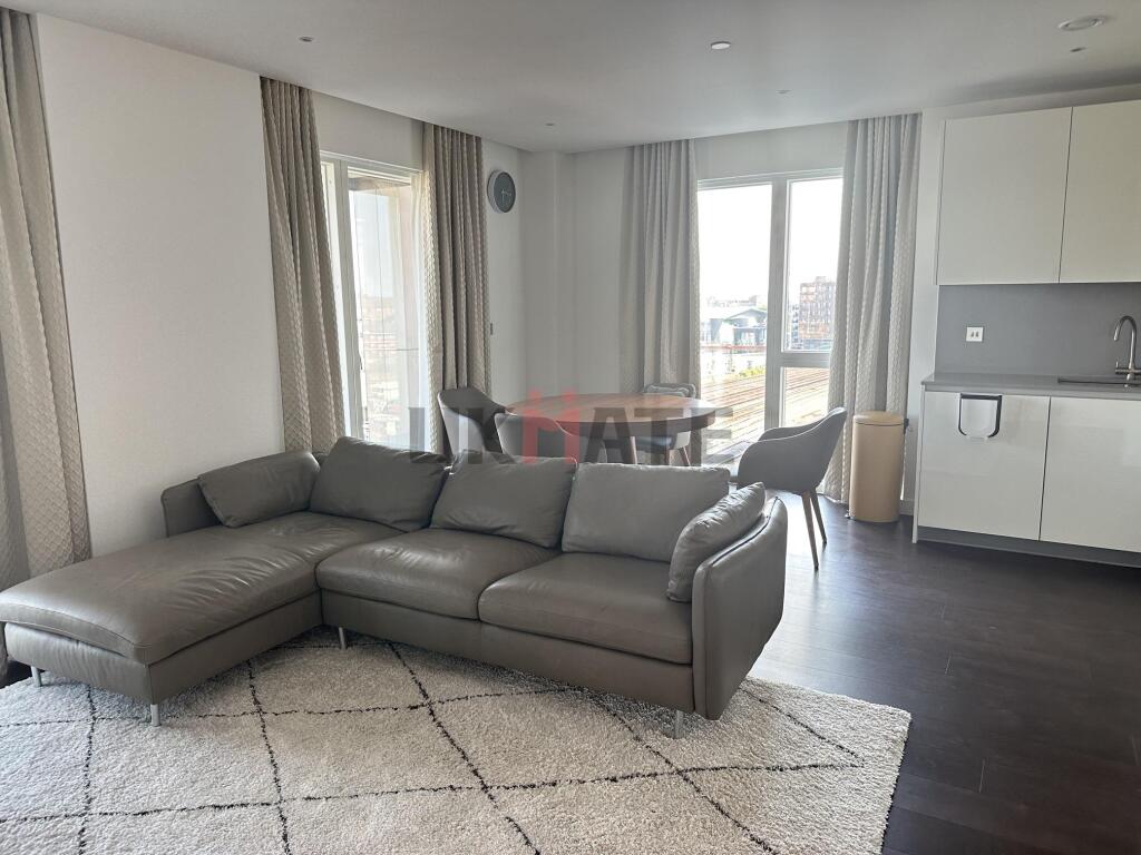 Main image of property: 4 Malthouse Road