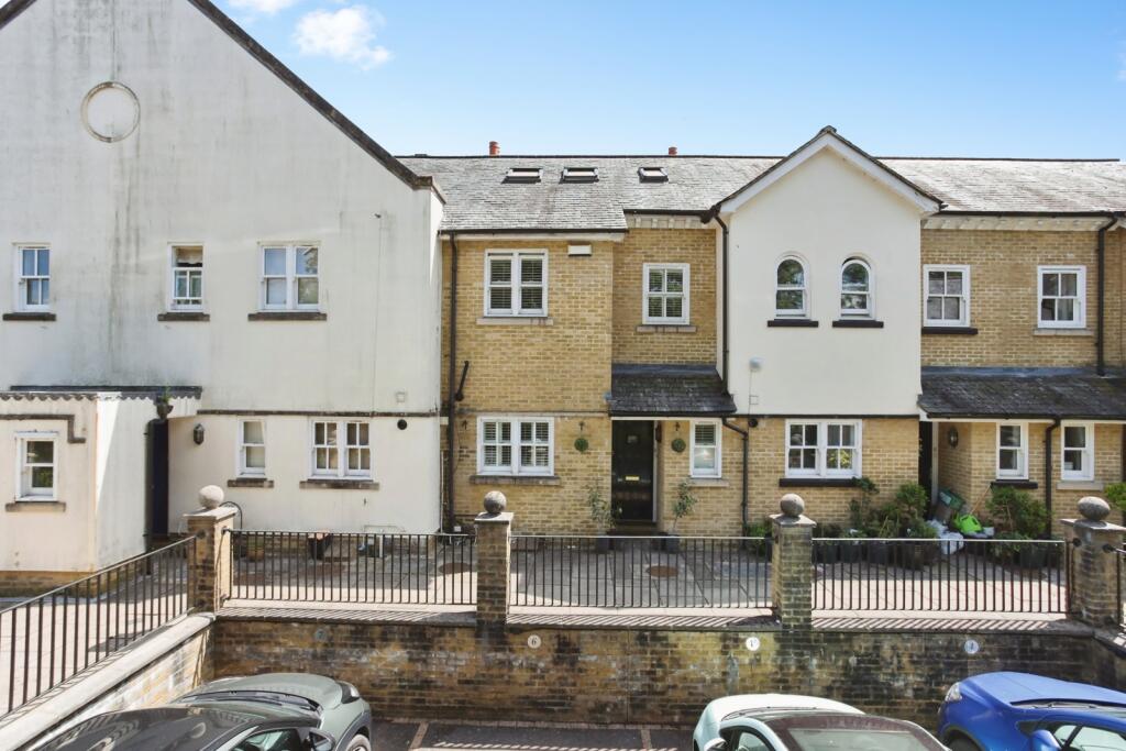 Main image of property: Badgers Holt, Tunbridge Wells, Kent, TN2