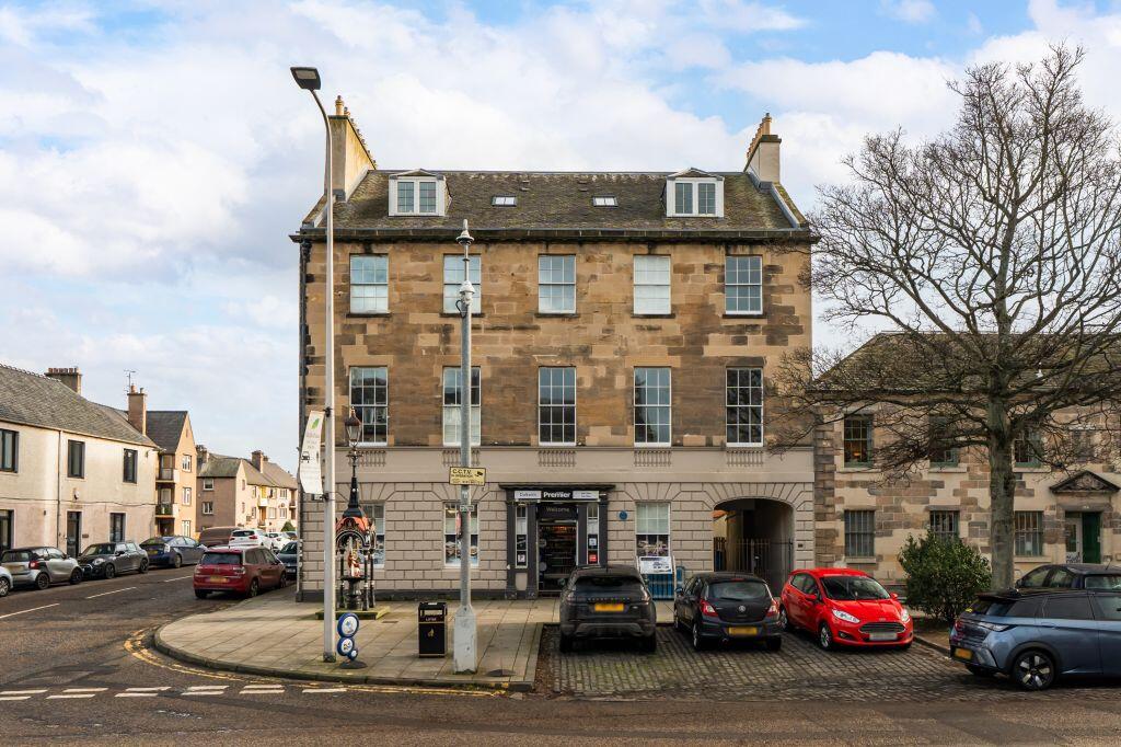 Main image of property: 182F, High Street, Dalkeith, EH22 1AY