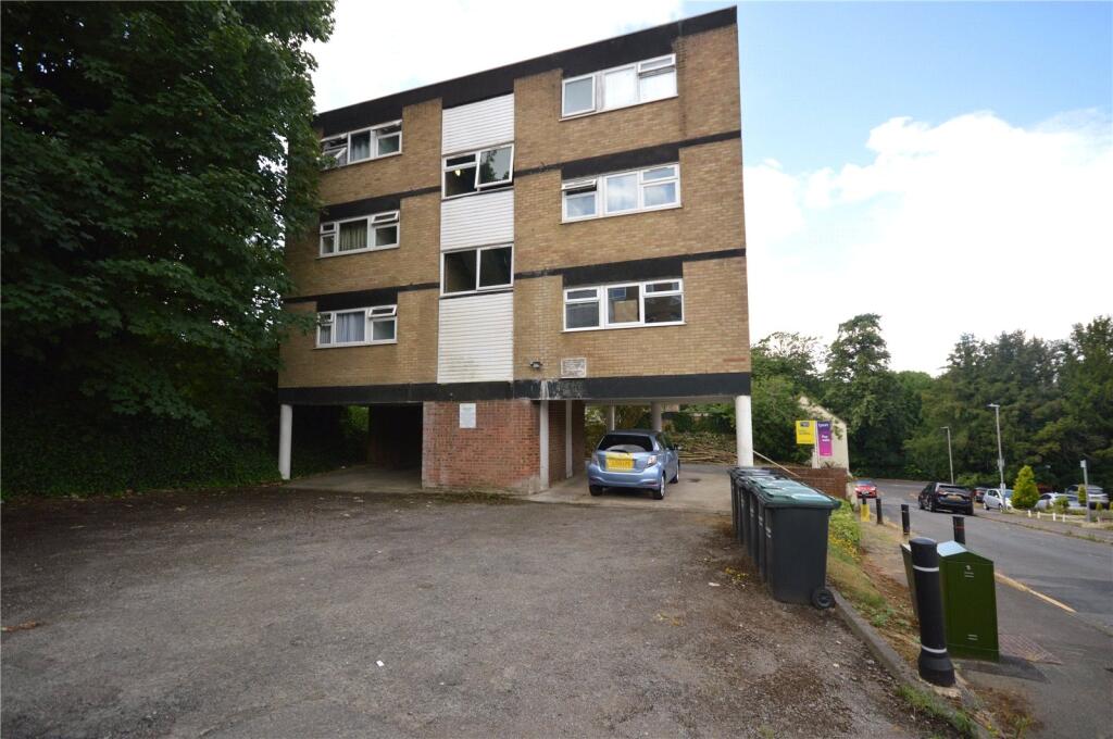 Main image of property: Gregories Close, Luton, Bedfordshire, LU3