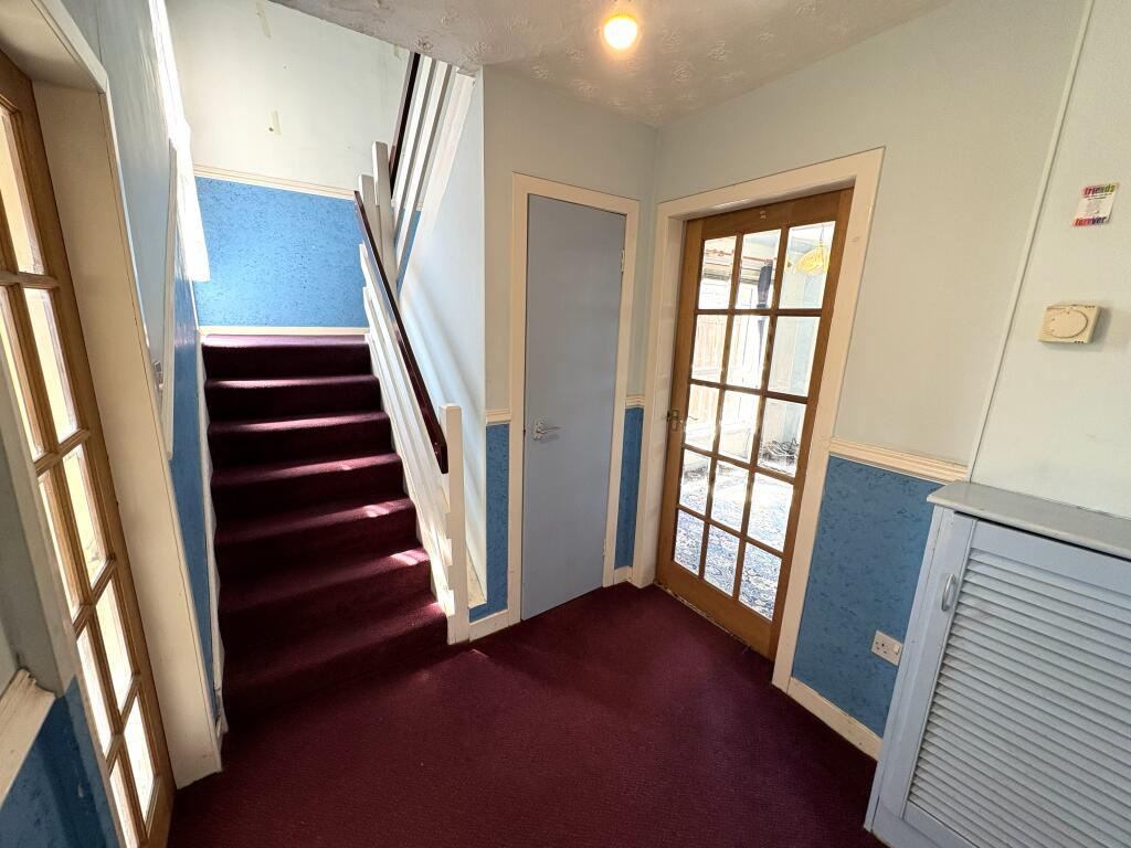 Moriston Court, West Crindledyke, Newmains, North Lanarkshire photo 3