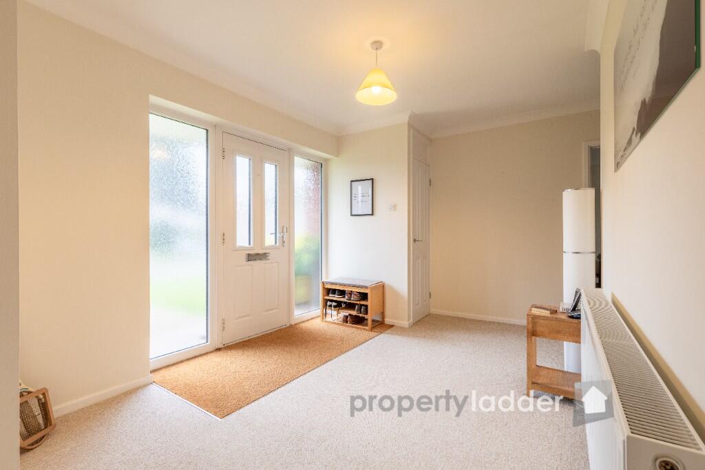 Carrs Hill Close, OLD COSTESSEY, Norwich, NR8 photo 3