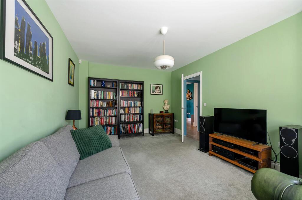 House in Portsmouth - View 5