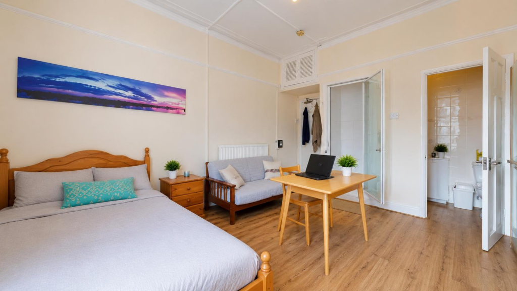 Studio flat for rent