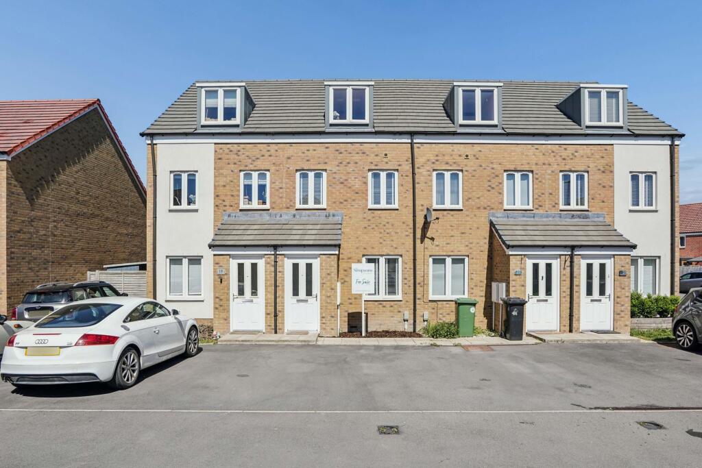 3-bed terraced on Windsor Street, Grove, OX12, £310,000
