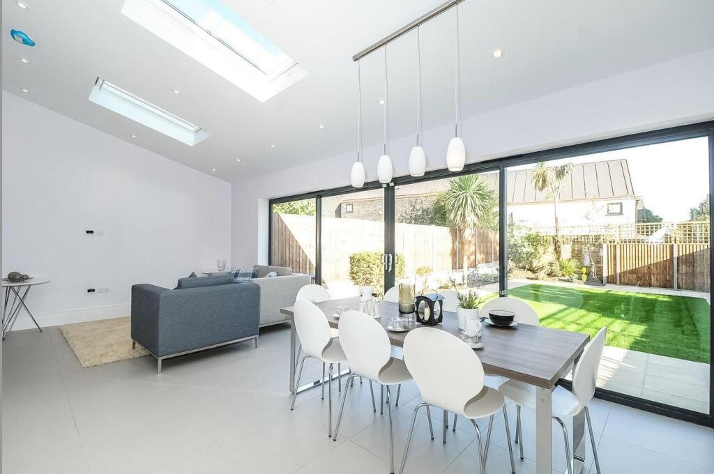 House in London, Kilburn - View 2